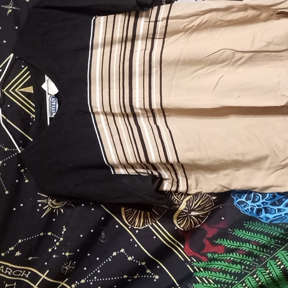 Shirt - Picture 2 of 3